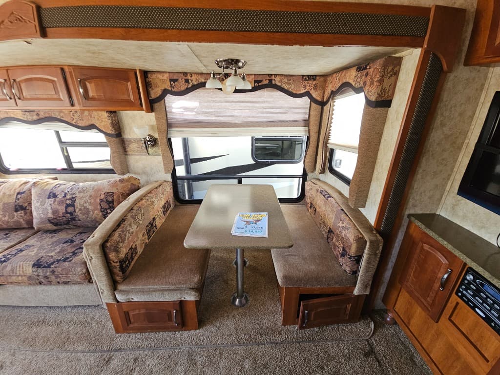2012 Keystone RV 2012 Keystone RV Cougar Half-Ton - thumbnail 13
