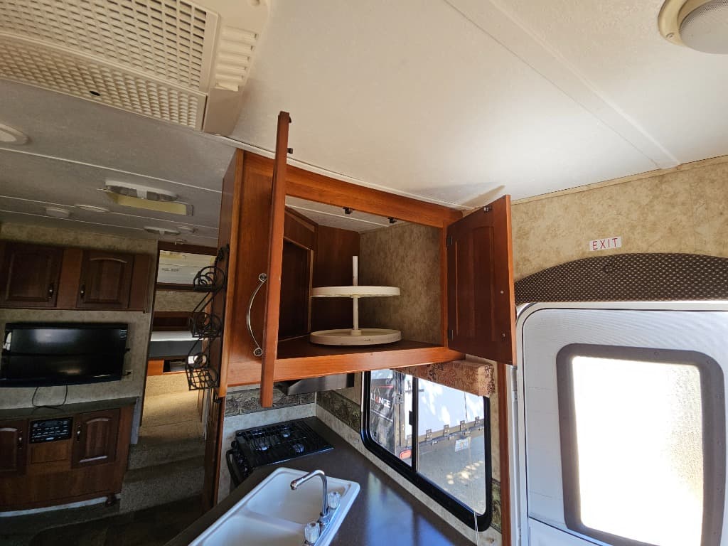 2012 Keystone RV 2012 Keystone RV Cougar Half-Ton - thumbnail 16