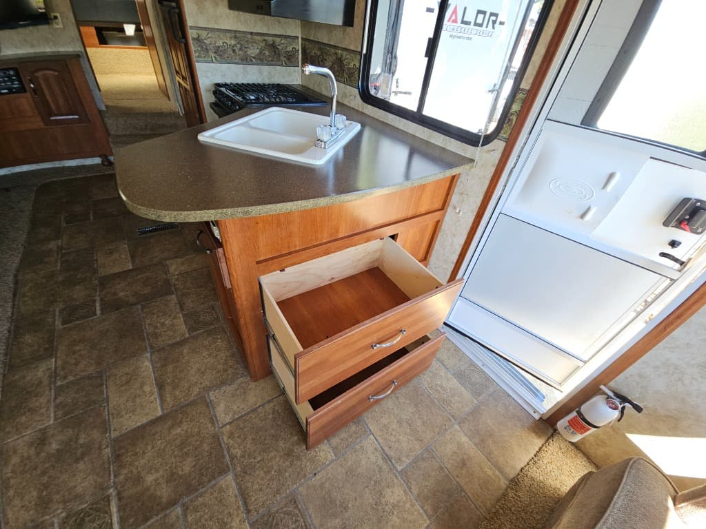 2012 Keystone RV 2012 Keystone RV Cougar Half-Ton - thumbnail 17