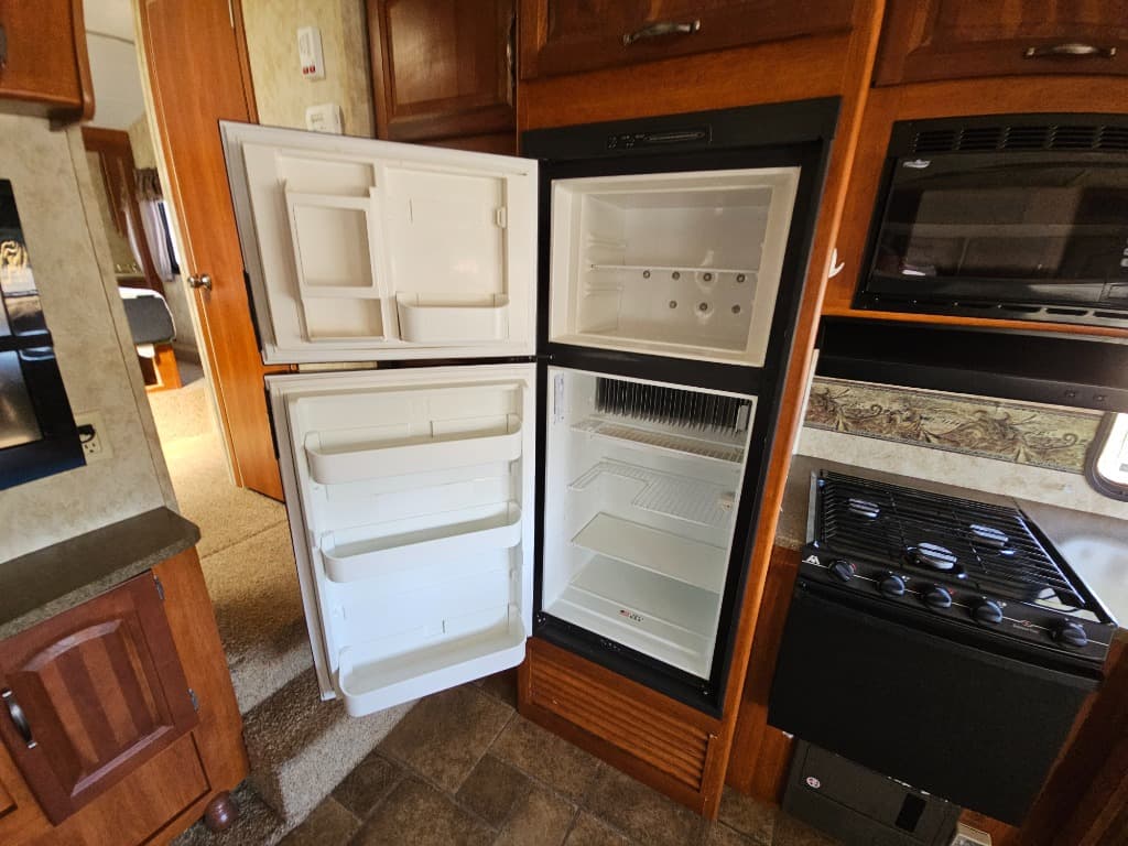 2012 Keystone RV 2012 Keystone RV Cougar Half-Ton - thumbnail 25