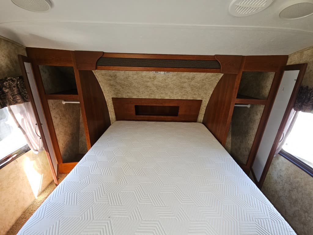 2012 Keystone RV 2012 Keystone RV Cougar Half-Ton - thumbnail 29