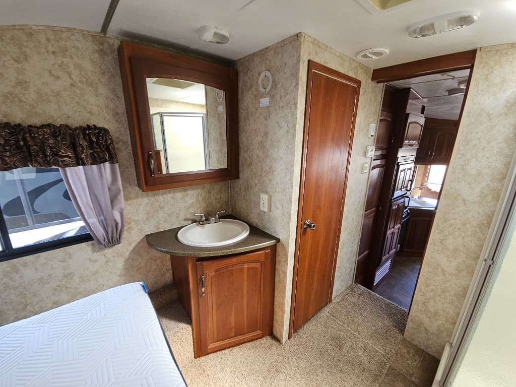 2012 Keystone RV 2012 Keystone RV Cougar Half-Ton - thumbnail 30