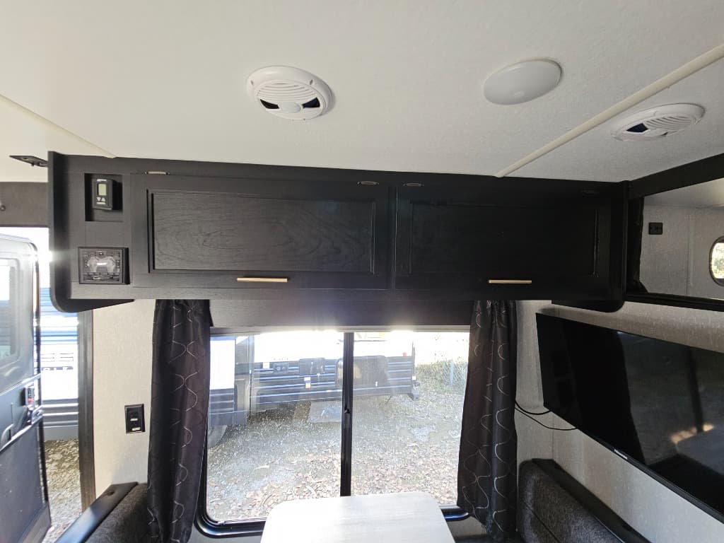 2022 Forest River RV 2022 Forest River RV Cherokee Grey Wolf - thumbnail 11