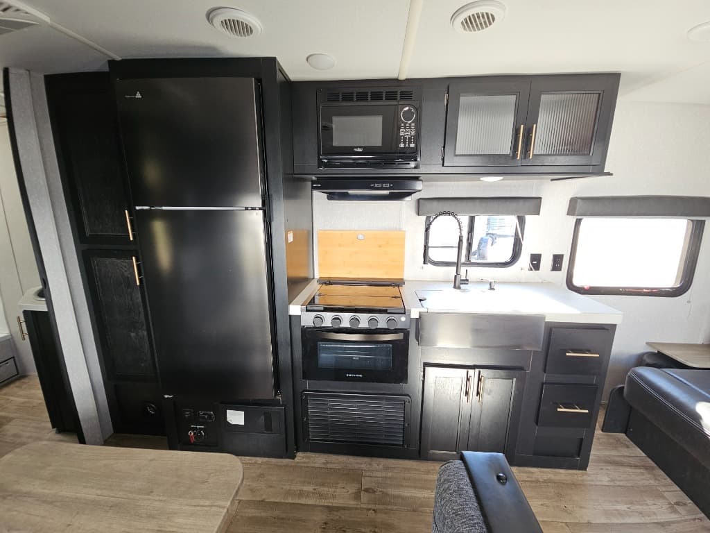 2022 Forest River RV 2022 Forest River RV Cherokee Grey Wolf - thumbnail 20