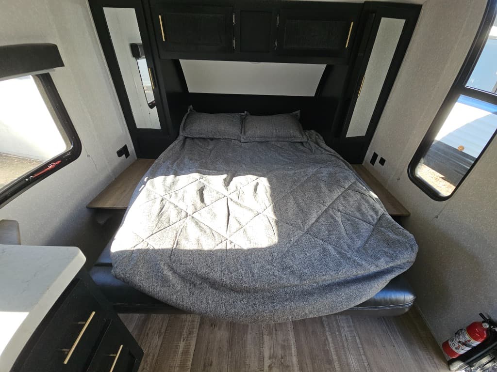 2022 Forest River RV 2022 Forest River RV Cherokee Grey Wolf - thumbnail 30