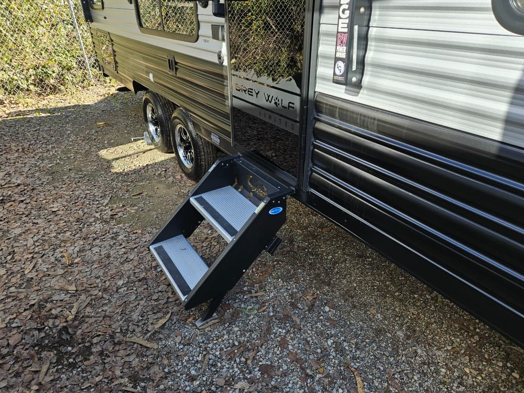 2022 Forest River RV 2022 Forest River RV Cherokee Grey Wolf - thumbnail 33