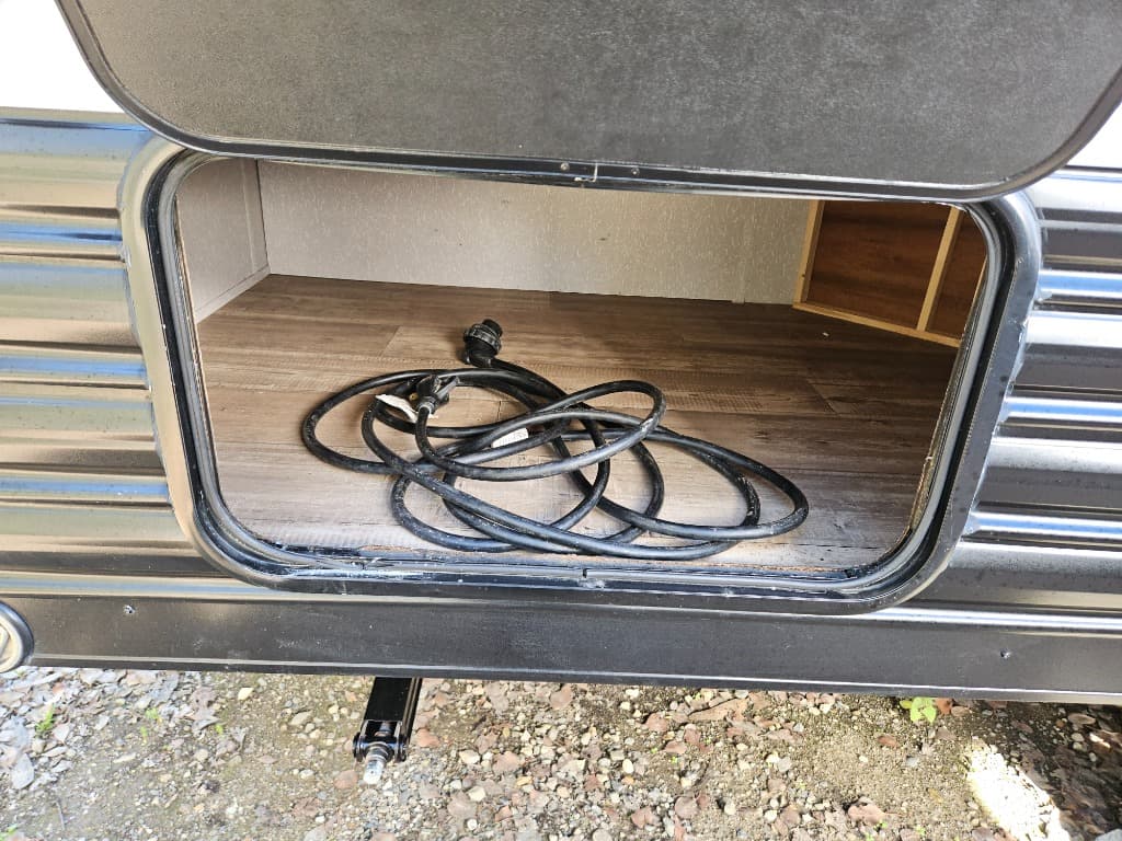 2022 Forest River RV 2022 Forest River RV Cherokee Grey Wolf - thumbnail 40