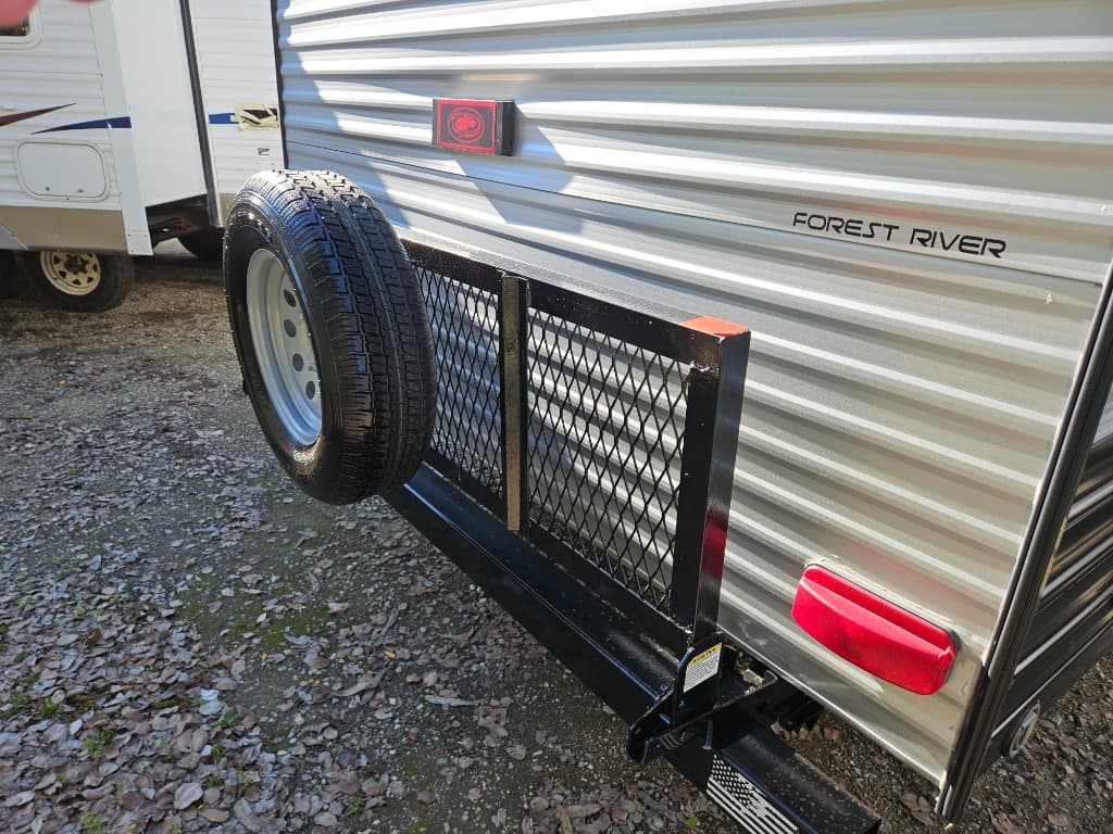 2022 Forest River RV 2022 Forest River RV Cherokee Grey Wolf - thumbnail 42