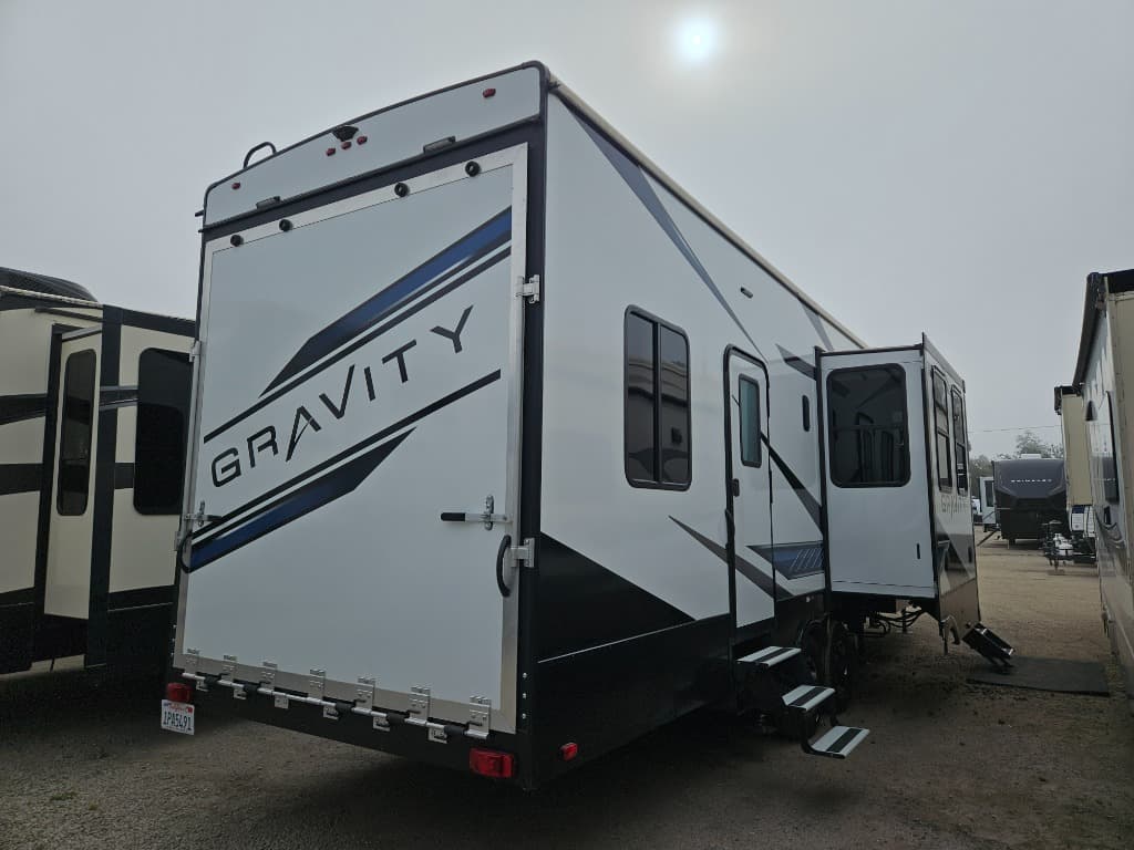 2021 Heartland RV 2021 Heartland RV Gravity - thumbnail 2