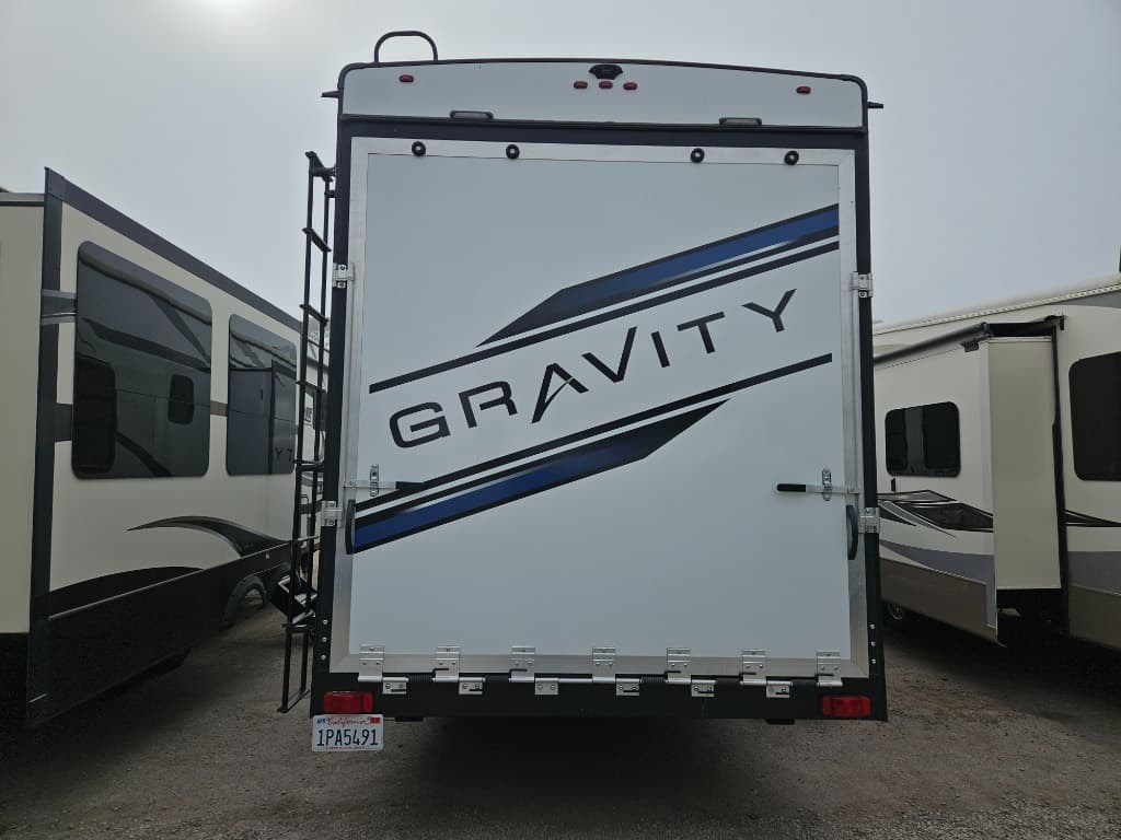 2021 Heartland RV 2021 Heartland RV Gravity - thumbnail 3