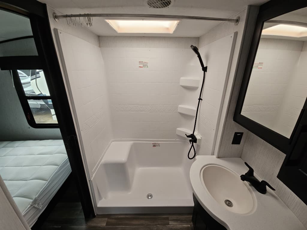 2021 Heartland RV 2021 Heartland RV Gravity - thumbnail 34