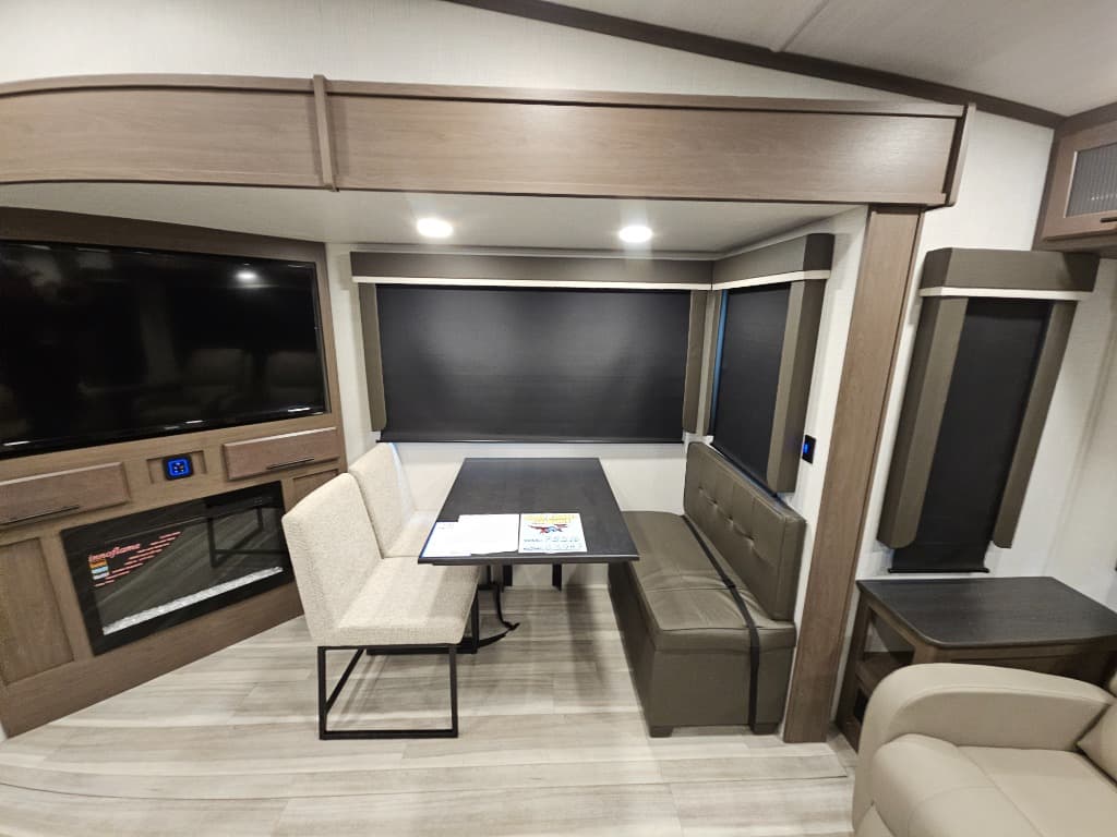 2026 Keystone RV 2026 Keystone RV Cougar Half-Ton - thumbnail 14