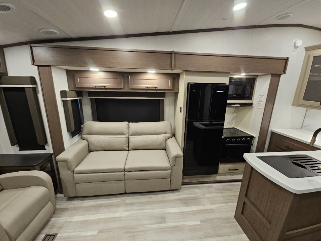 2026 Keystone RV 2026 Keystone RV Cougar Half-Ton - thumbnail 19