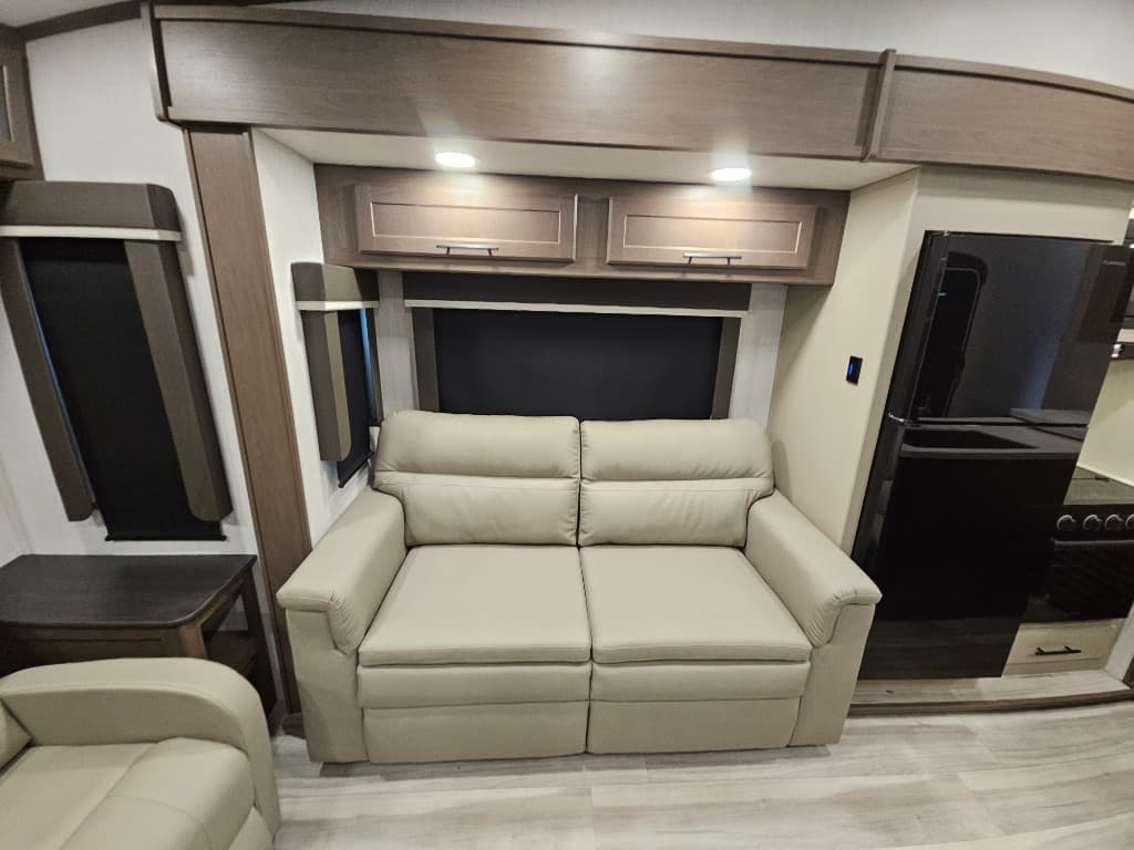 2026 Keystone RV 2026 Keystone RV Cougar Half-Ton - thumbnail 20