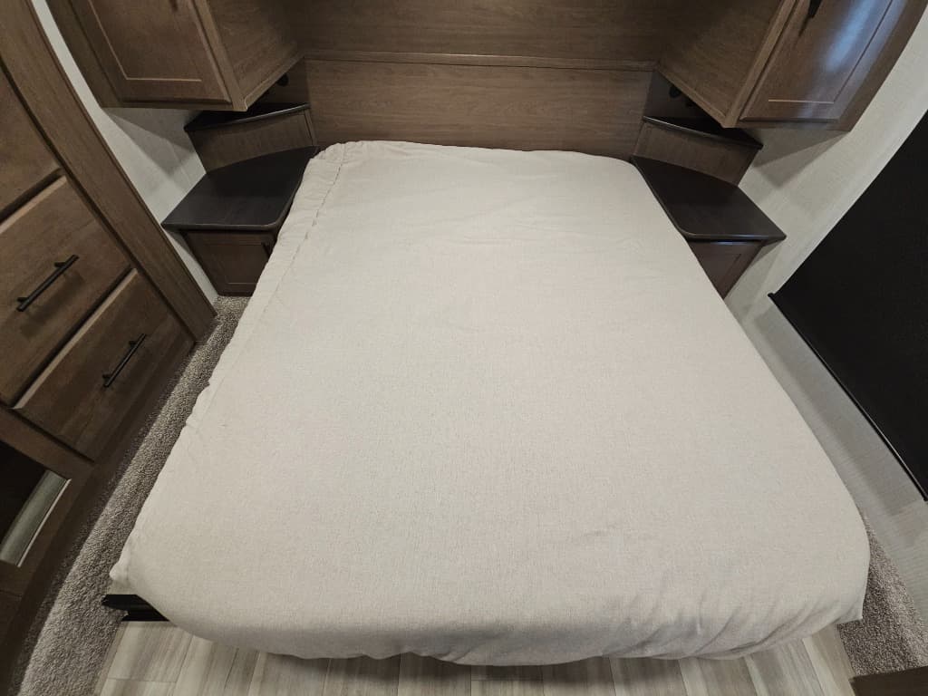 2026 Keystone RV 2026 Keystone RV Cougar Half-Ton - thumbnail 45