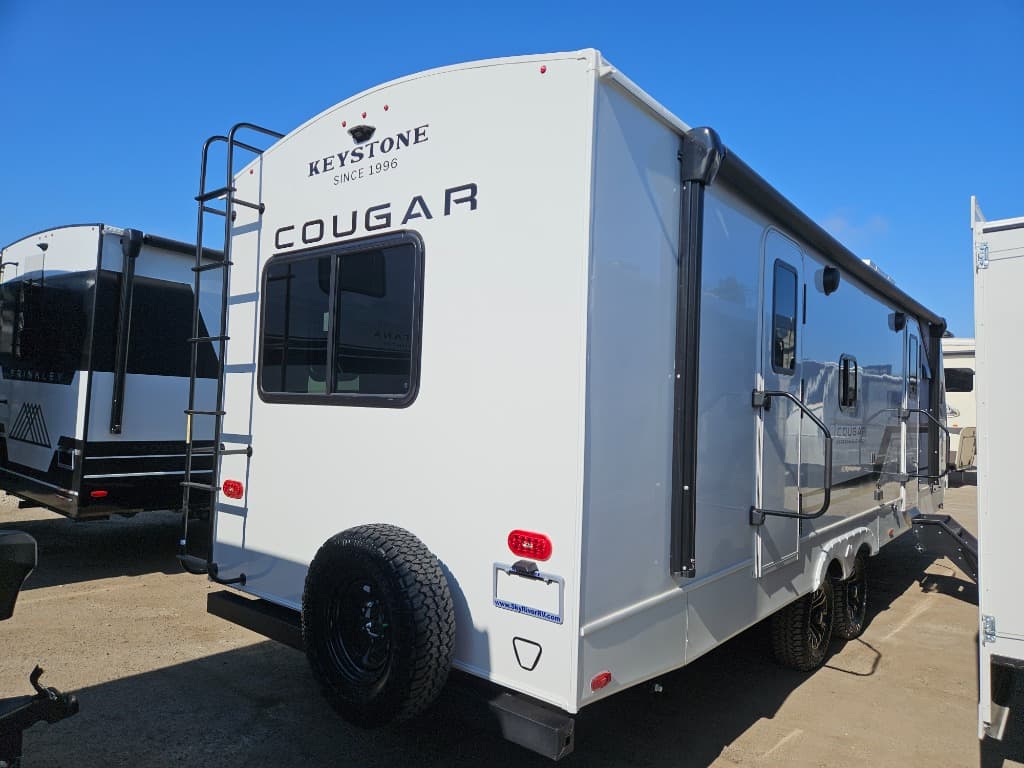 2026 Keystone RV 2026 Keystone RV Cougar Half-Ton - thumbnail 3
