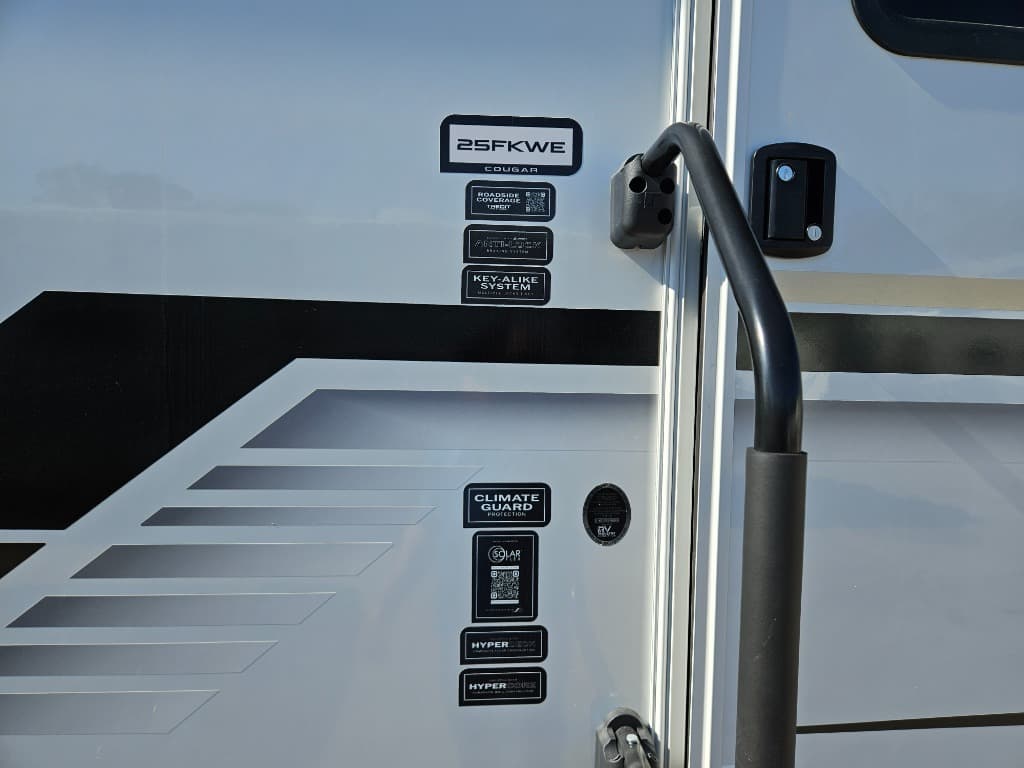 2026 Keystone RV 2026 Keystone RV Cougar Half-Ton - thumbnail 49