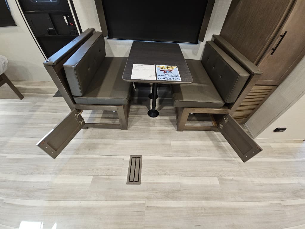 2026 Keystone RV 2026 Keystone RV Cougar Half-Ton - thumbnail 14