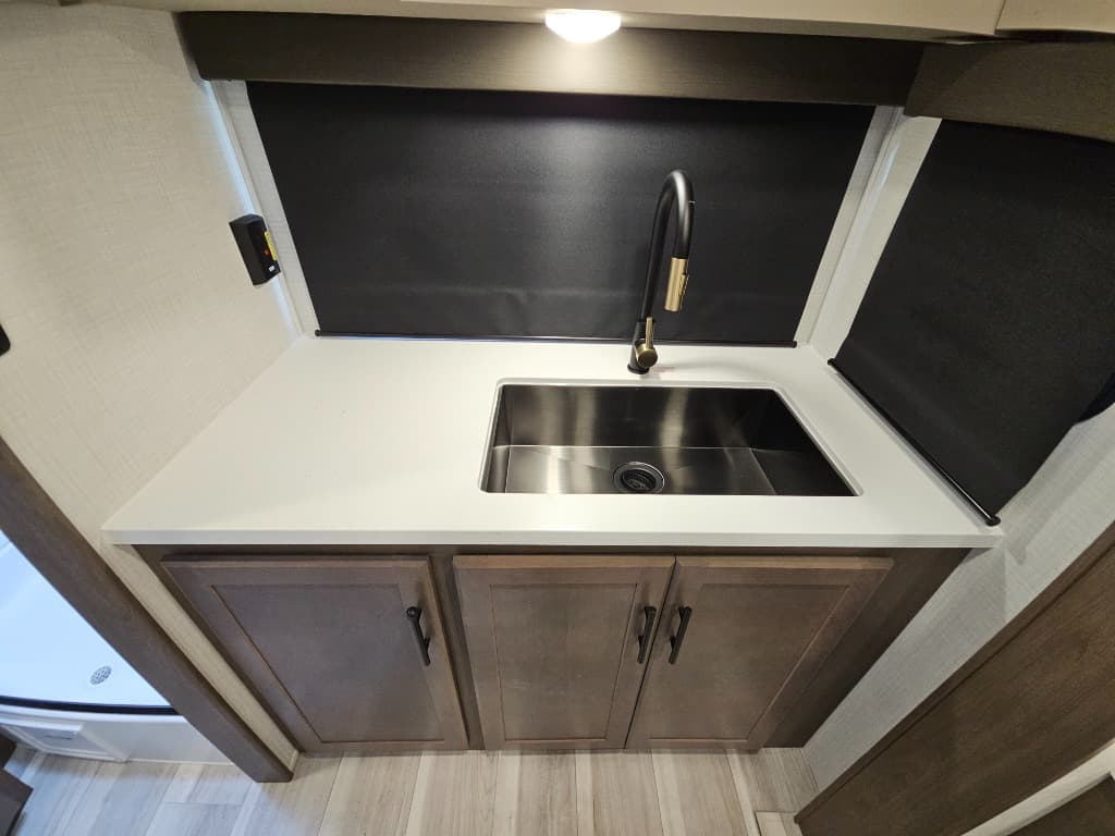 2026 Keystone RV 2026 Keystone RV Cougar Half-Ton - thumbnail 27