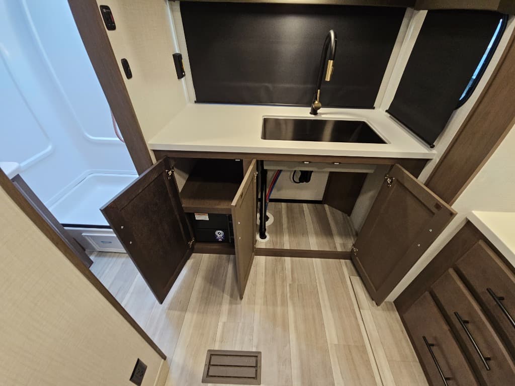 2026 Keystone RV 2026 Keystone RV Cougar Half-Ton - thumbnail 28