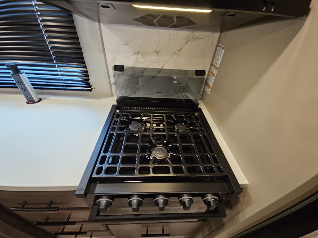 2026 Keystone RV 2026 Keystone RV Cougar Half-Ton - thumbnail 21