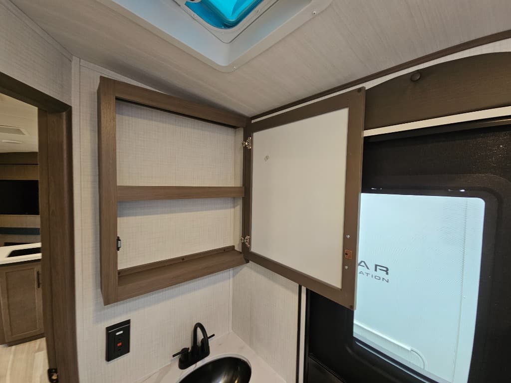 2026 Keystone RV 2026 Keystone RV Cougar Half-Ton - thumbnail 43