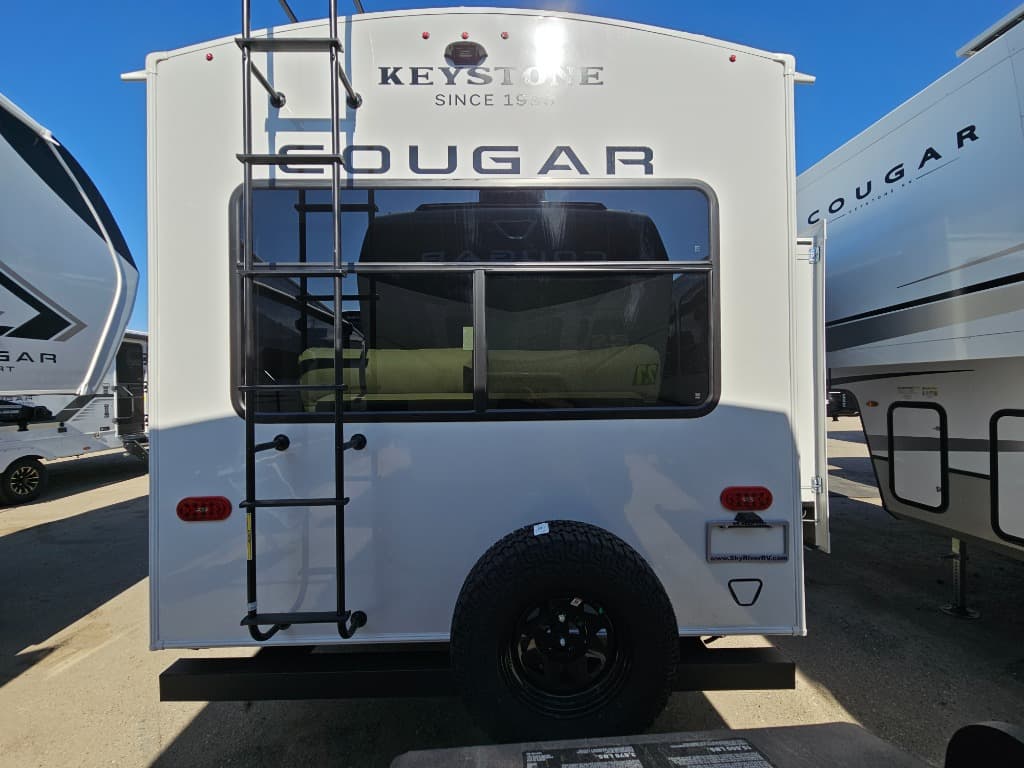 2026 Keystone RV 2026 Keystone RV Cougar Half-Ton - thumbnail 4