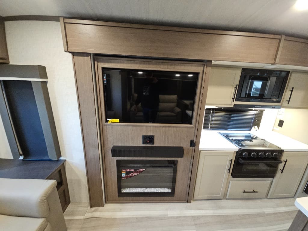 2026 Keystone RV 2026 Keystone RV Cougar Half-Ton - thumbnail 20