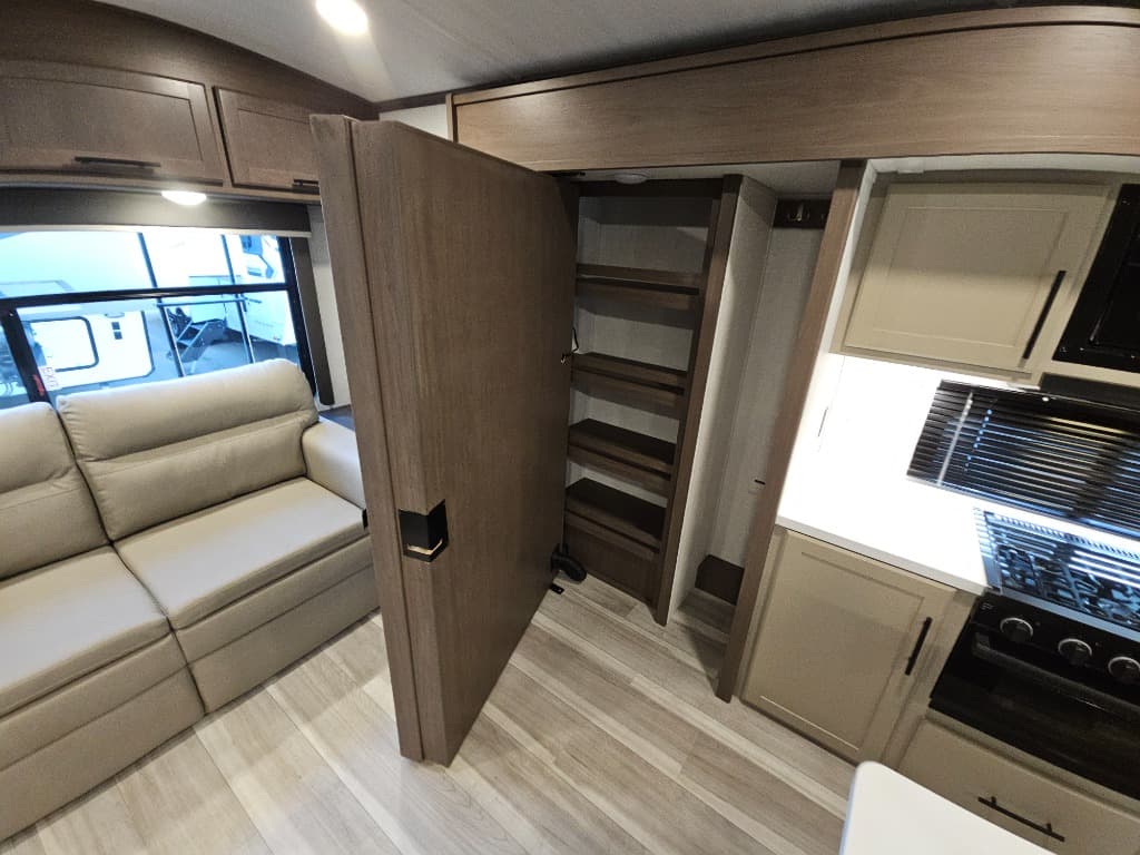 2026 Keystone RV 2026 Keystone RV Cougar Half-Ton - thumbnail 23