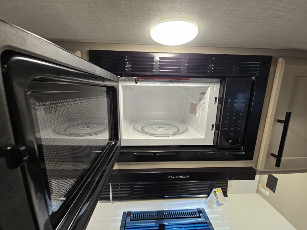 2026 Keystone RV 2026 Keystone RV Cougar Half-Ton - thumbnail 26