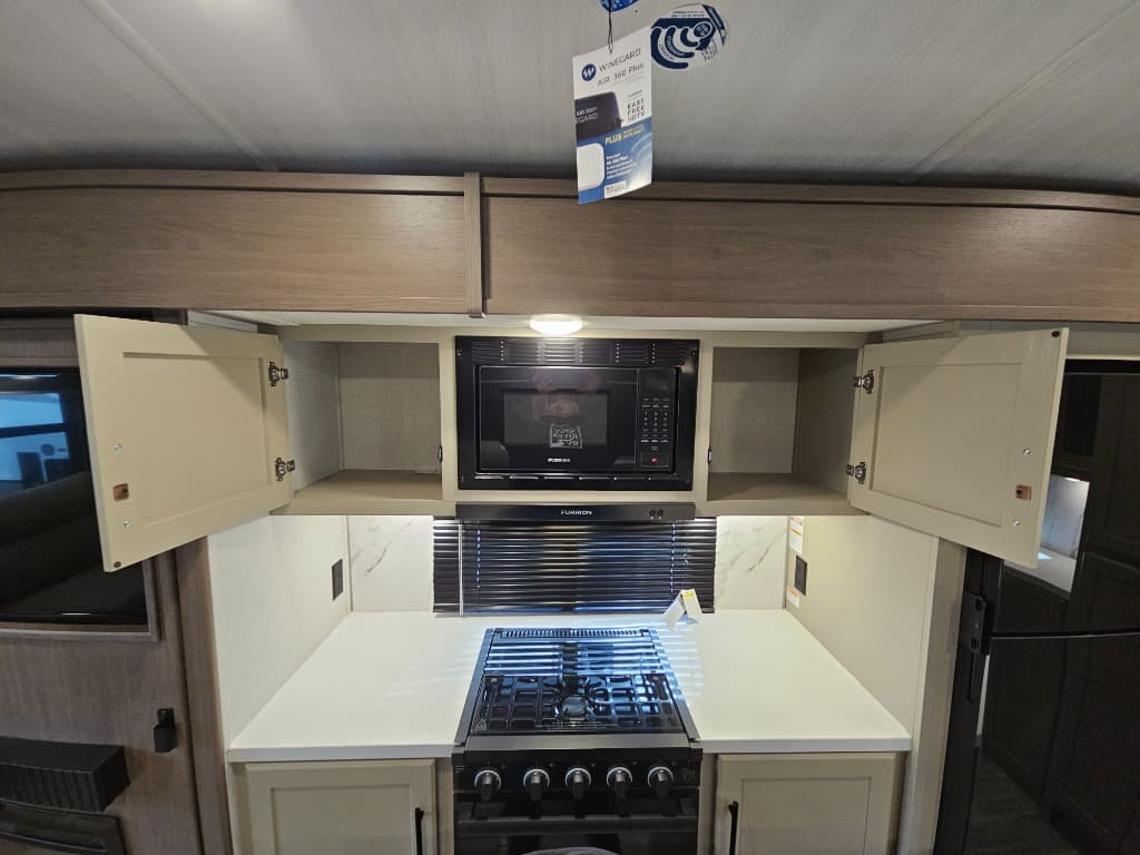 2026 Keystone RV 2026 Keystone RV Cougar Half-Ton - thumbnail 27