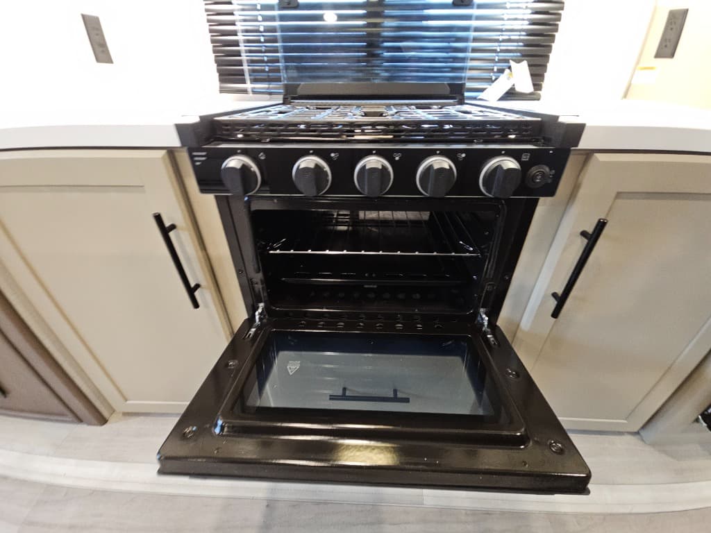 2026 Keystone RV 2026 Keystone RV Cougar Half-Ton - thumbnail 29