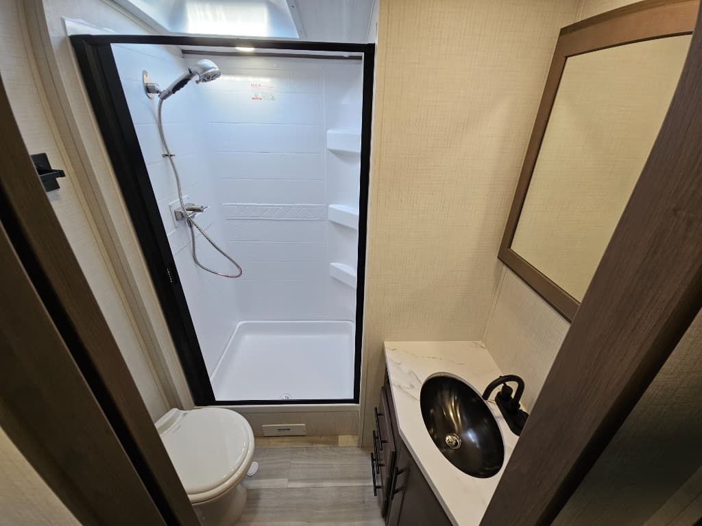 2026 Keystone RV 2026 Keystone RV Cougar Half-Ton - thumbnail 35