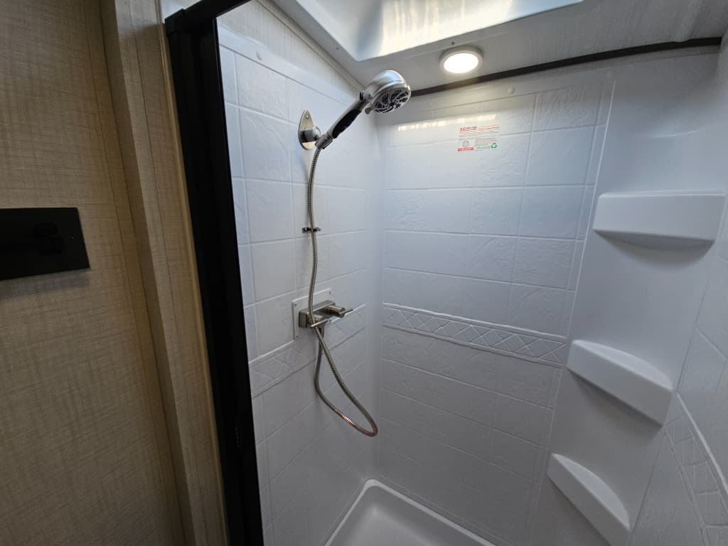 2026 Keystone RV 2026 Keystone RV Cougar Half-Ton - thumbnail 37