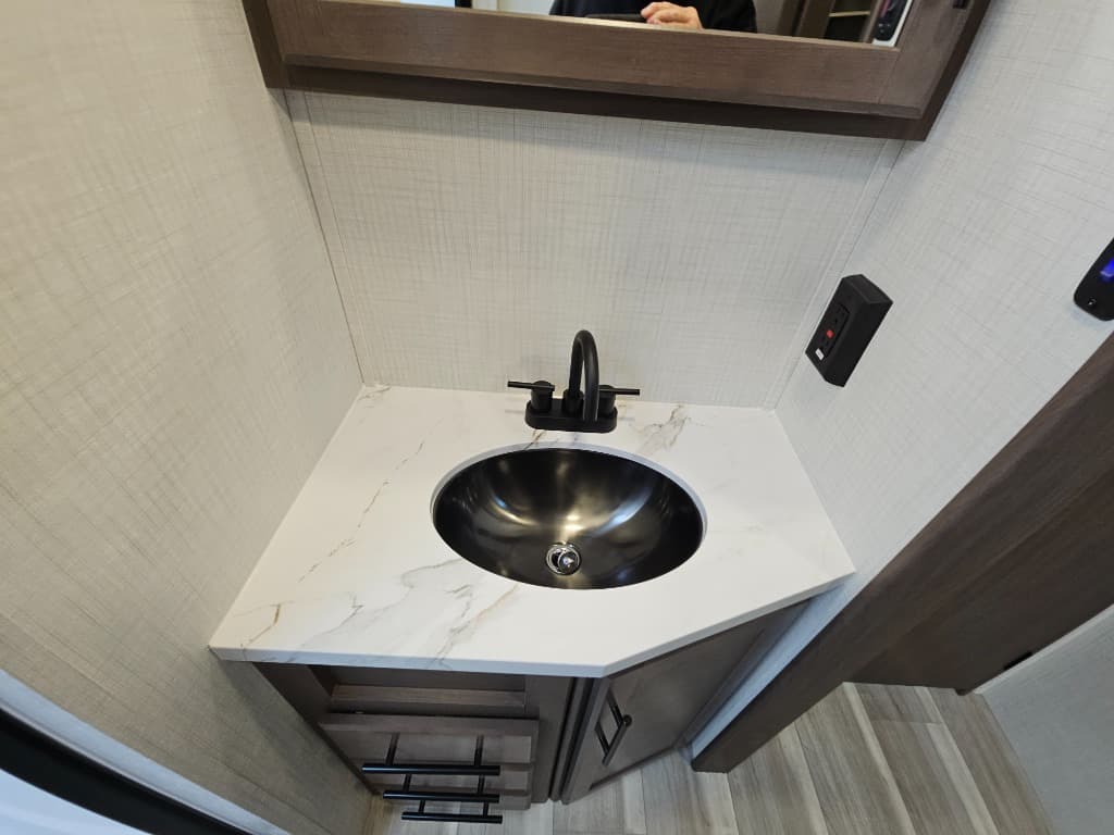 2026 Keystone RV 2026 Keystone RV Cougar Half-Ton - thumbnail 41