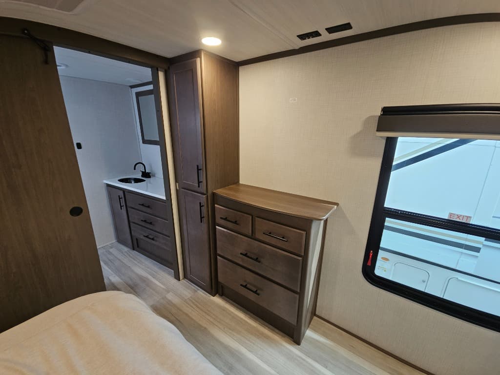 2026 Keystone RV 2026 Keystone RV Cougar - thumbnail 43
