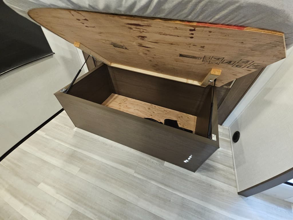 2026 Keystone RV 2026 Keystone RV Cougar Half-Ton - thumbnail 40