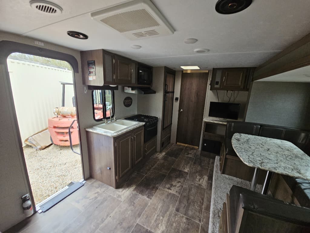 2019 Keystone RV 2019 Keystone RV Passport Express - thumbnail 8