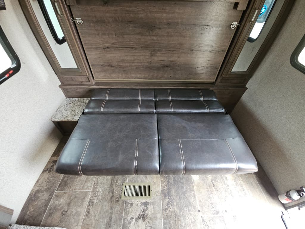 2019 Keystone RV 2019 Keystone RV Passport Express - thumbnail 11