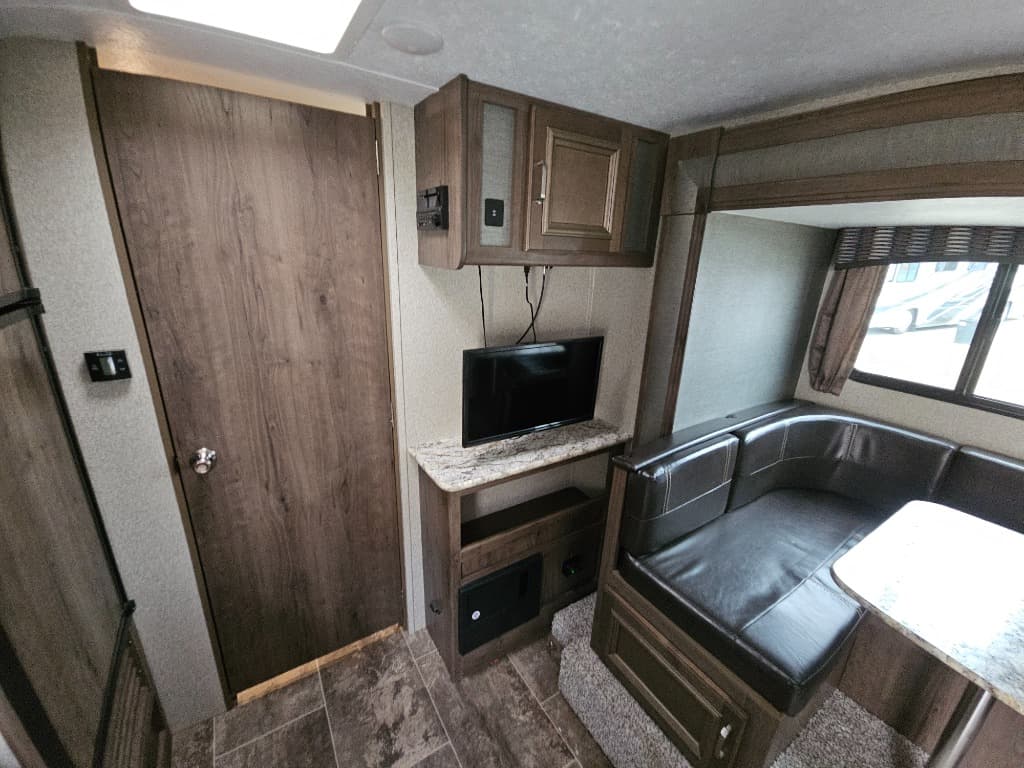 2019 Keystone RV 2019 Keystone RV Passport Express - thumbnail 16