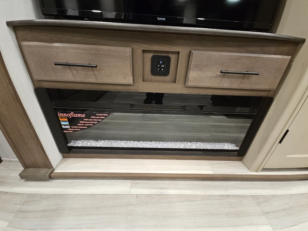 2026 Keystone RV 2026 Keystone RV Cougar Half-Ton - thumbnail 22