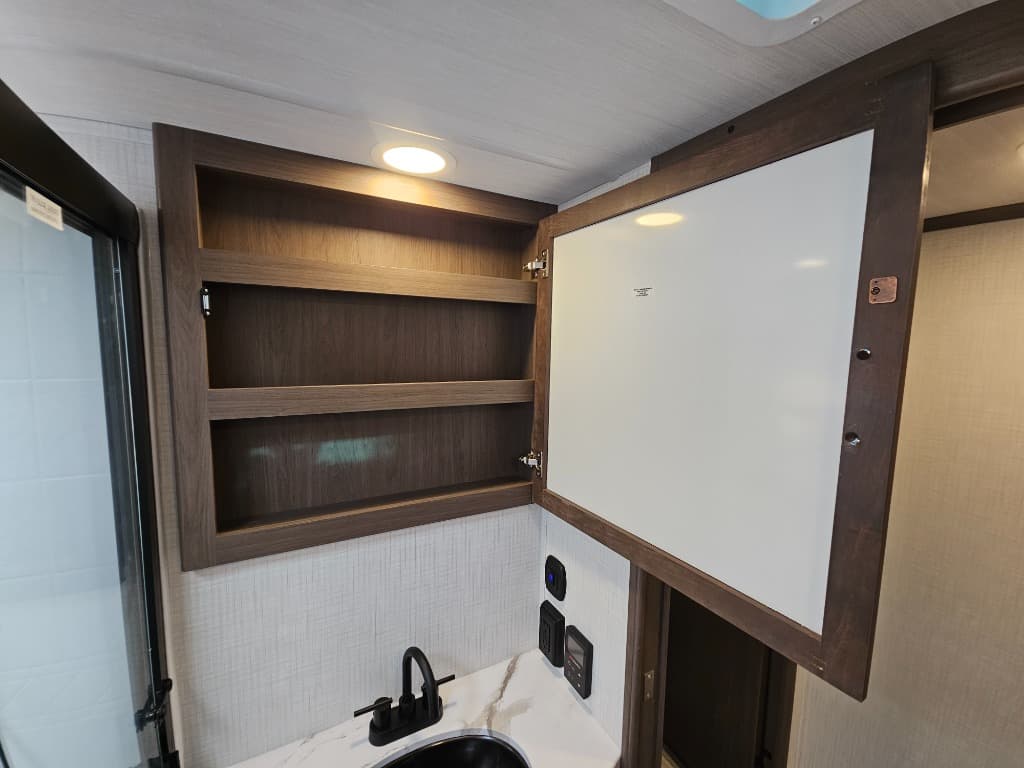 2026 Keystone RV 2026 Keystone RV Cougar Half-Ton - thumbnail 41