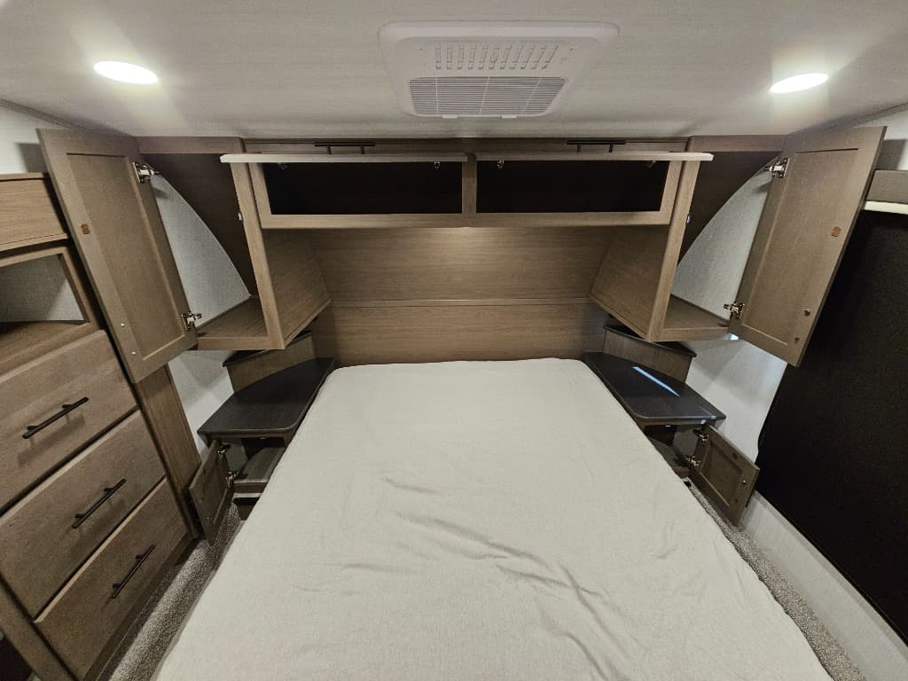 2026 Keystone RV 2026 Keystone RV Cougar Half-Ton - thumbnail 47