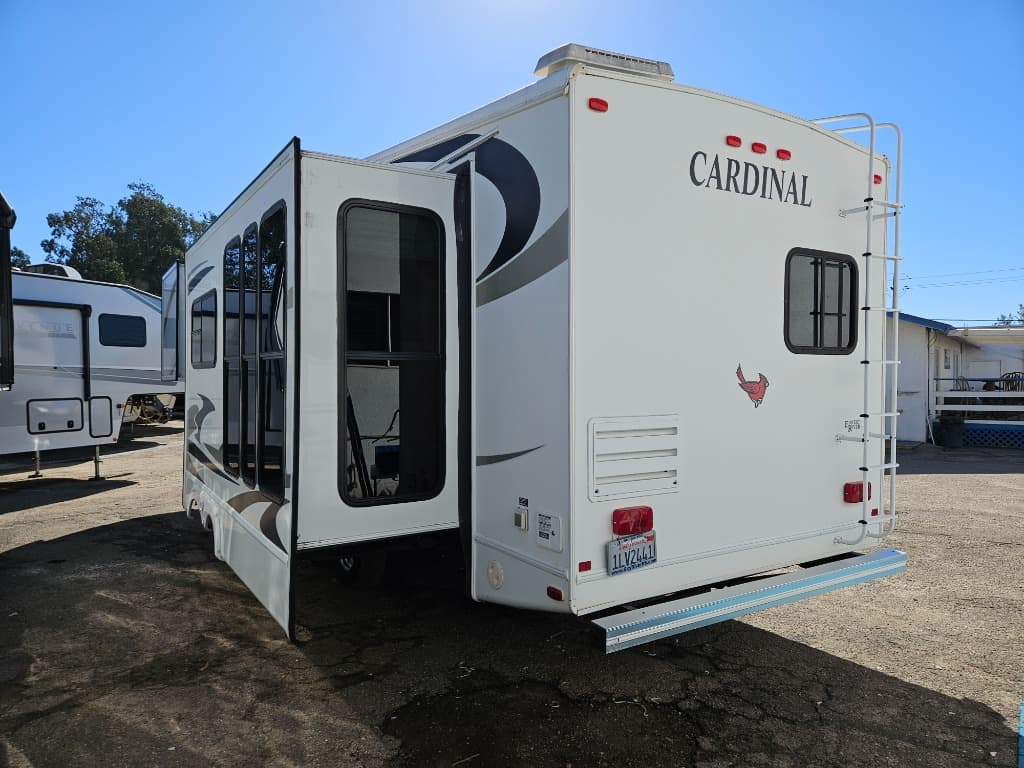 2008 Forest River RV 2008 Forest River RV Cardinal - thumbnail 4