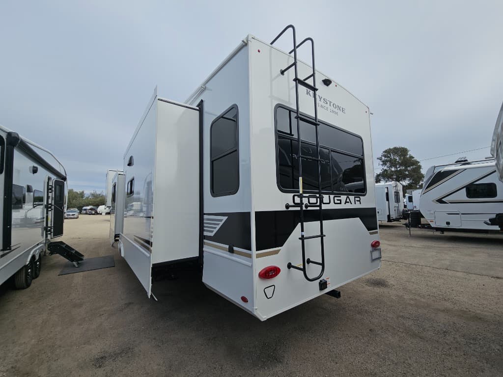2026 Keystone RV 2026 Keystone RV Cougar - thumbnail 5