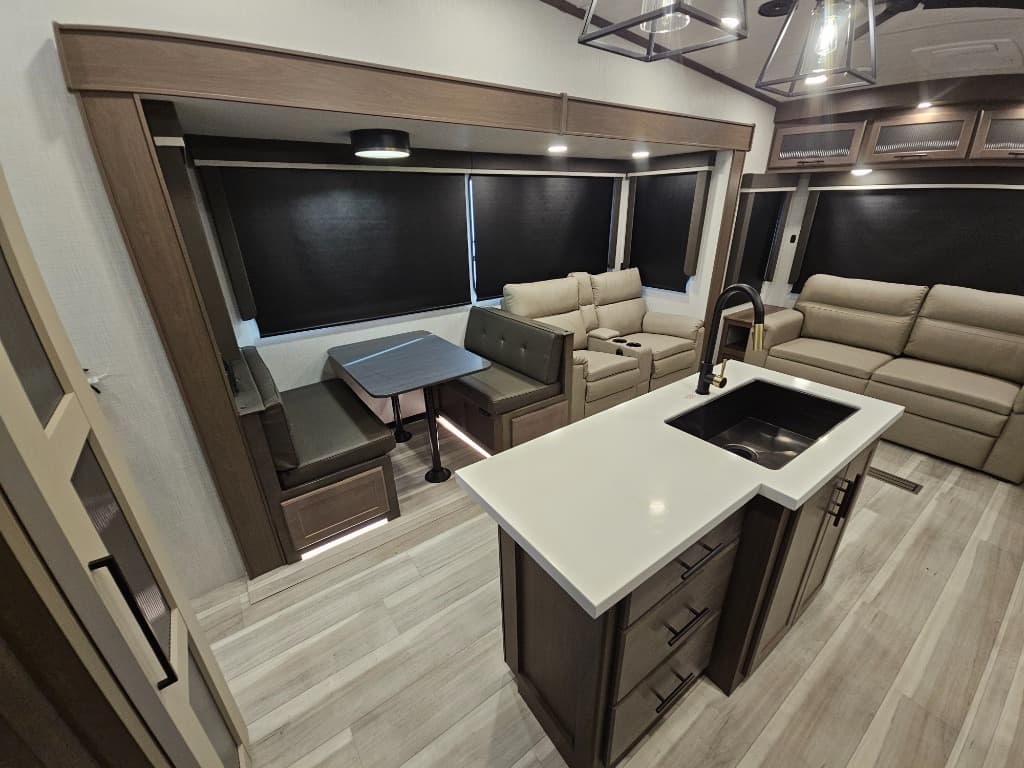 2026 Keystone RV 2026 Keystone RV Cougar - thumbnail 9