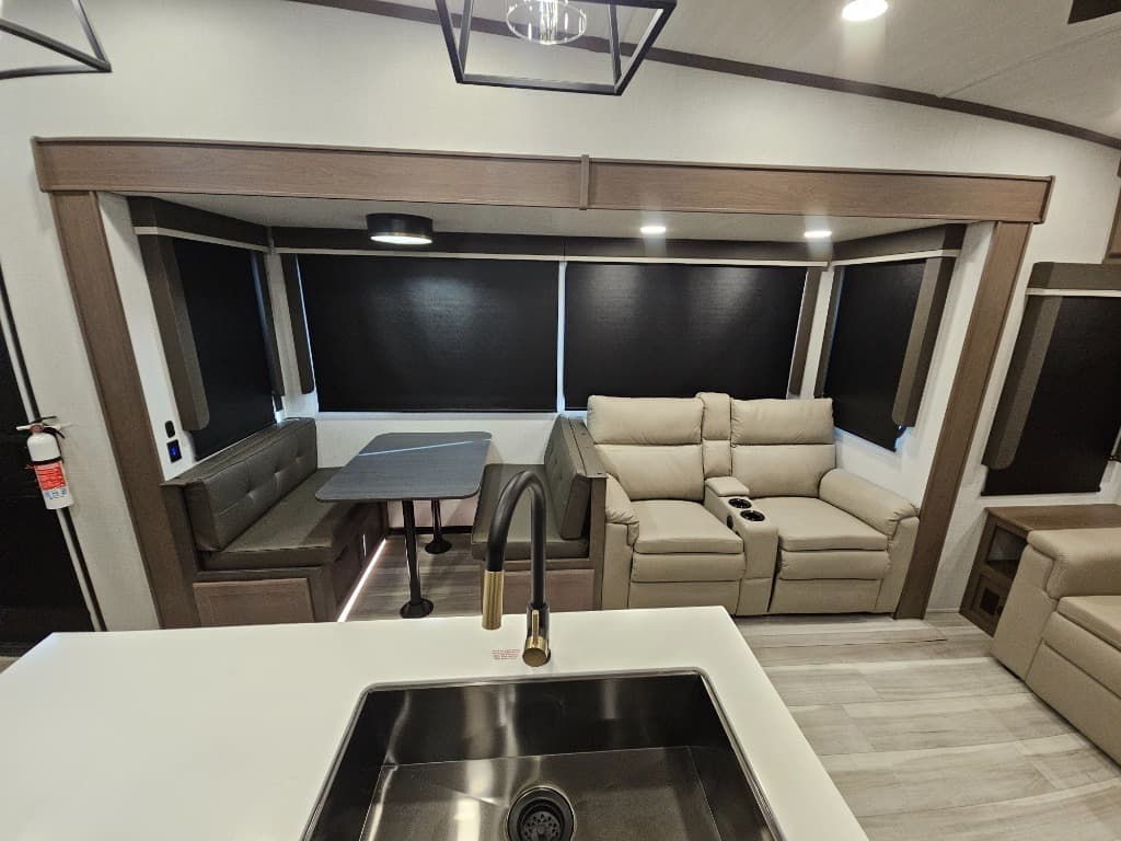 2026 Keystone RV 2026 Keystone RV Cougar - thumbnail 10