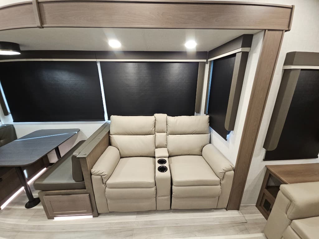 2026 Keystone RV 2026 Keystone RV Cougar - thumbnail 14