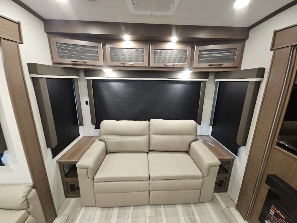 2026 Keystone RV 2026 Keystone RV Cougar - thumbnail 16