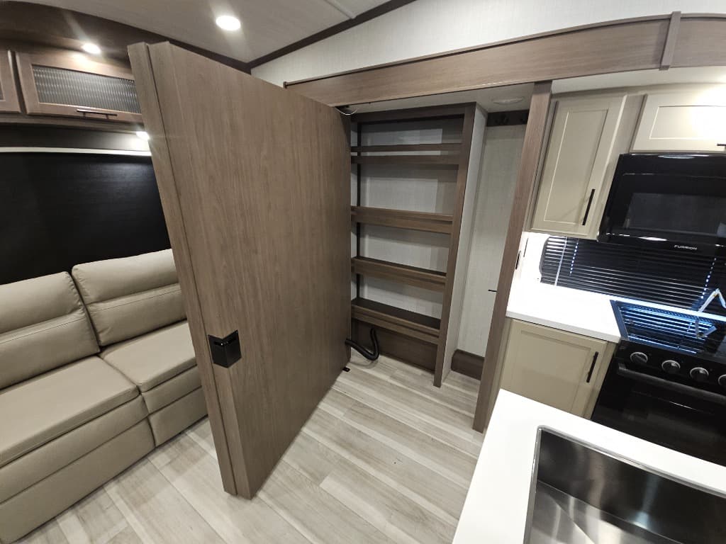 2026 Keystone RV 2026 Keystone RV Cougar - thumbnail 23